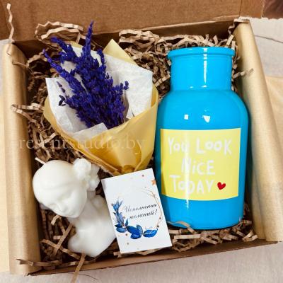 Подарочный набор с вазой и шоколадом