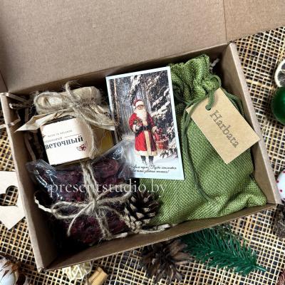 Недорогой подарочный набор к Новому году с чаем