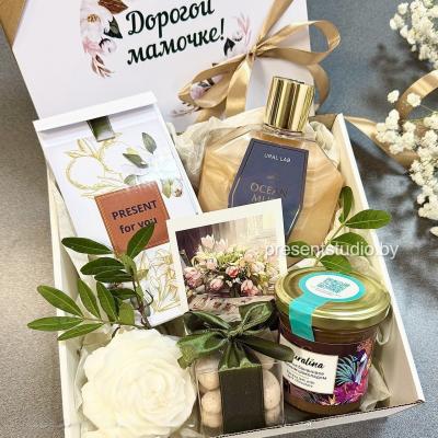 Подарочный набор маме с чаем, вареньем и свечой