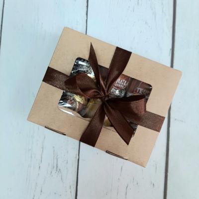 Подарочный набор с термокружкой, кофе и шоколадом